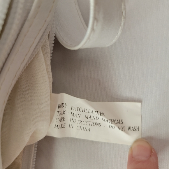 Pastel and White Leather patchwork purse. Vintage 80s leather purse. Classics. - Picture 8 of 9